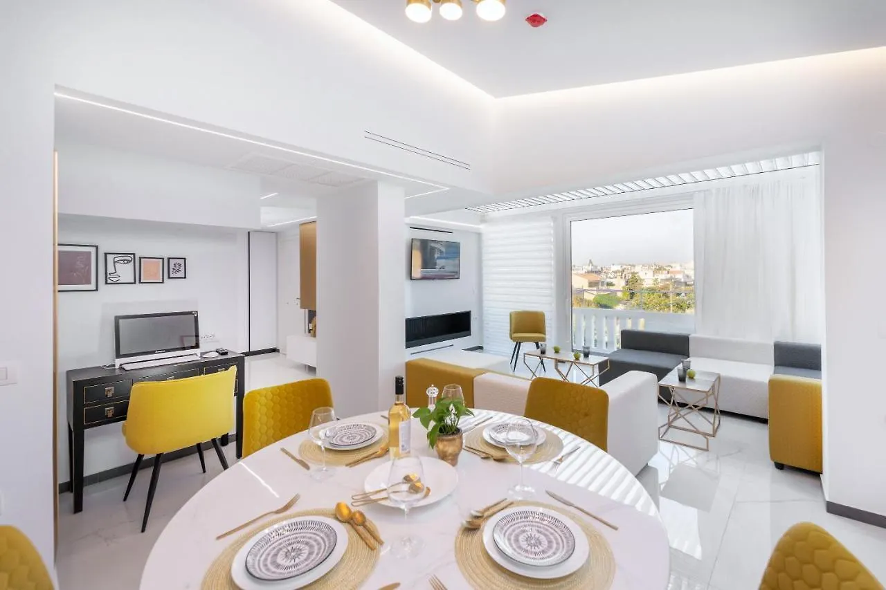 H Experience Spectacular Rooftop Loft Iraklion Appartement
