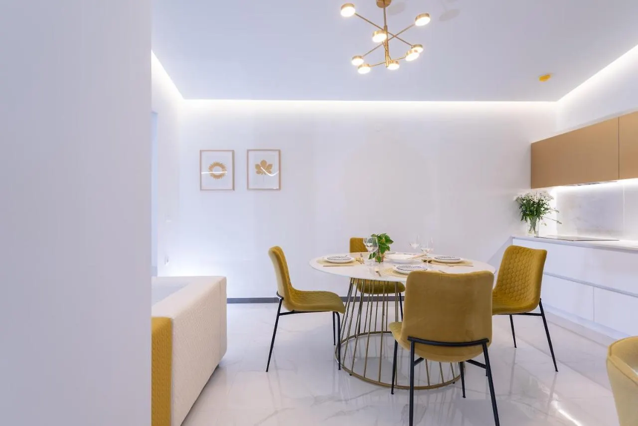 H Experience Spectacular Rooftop Loft Iraklion Appartement