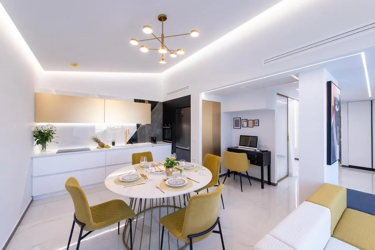 H Experience Spectacular Rooftop Loft Iraklion Appartement