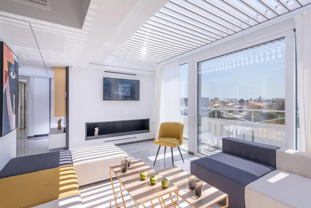 H Experience Spectacular Rooftop Loft Iraklion Appartement